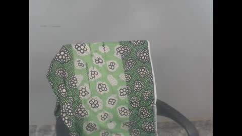 sophie online show from 09/29/25, 08:08