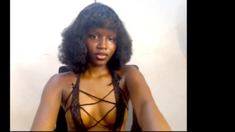 Snapshot of cum_ebony_xsecret chatting on 05/25/26, 06:41 sophie online show from 05/25/26, 06:41