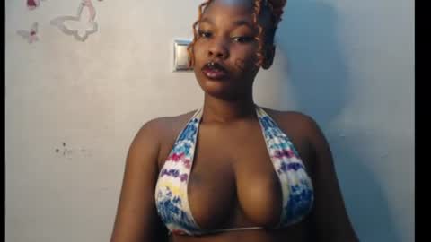Snapshot of cum_ebony_xxxpetit chatting on 06/13/26, 01:14 Teeha online show from 06/13/26, 01:14