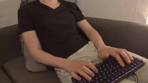 Snapshot of cum_for_cum chatting on 05/20/26, 01:06 Kenny online show from 05/20/26, 01:06