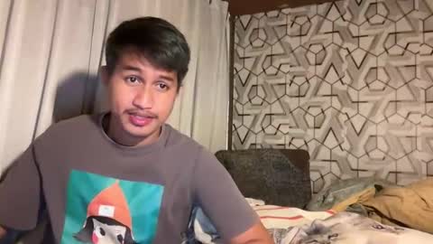 Snapshot of cum_overload chatting on 03/13/26, 04:19 cum_overload online show from 03/13/26, 04:19