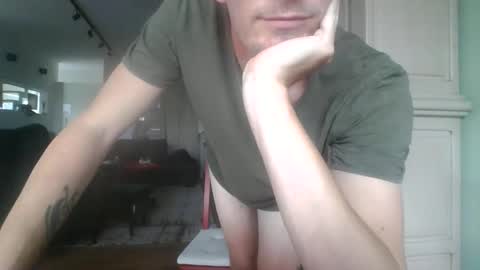 Snapshot of cum_swallow_bi chatting on 05/31/26, 03:08 cum_swallow_bi online show from 05/31/26, 03:08