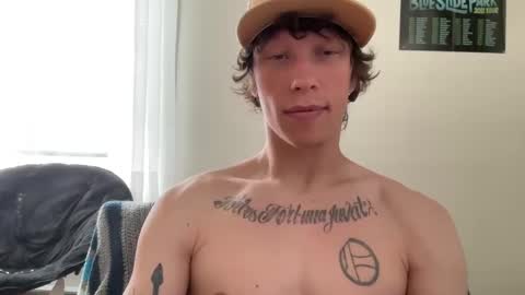 Snapshot of cum_with_me_96 chatting on 10/04/25, 09:13 cum_with_me_96 online show from 10/04/25, 09:13