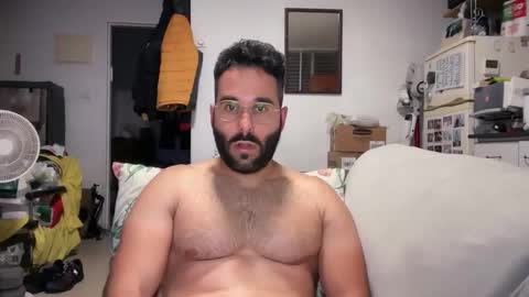 Snapshot of cuman15 chatting on 04/15/26, 11:05 Cuman online show from 04/15/26, 11:05