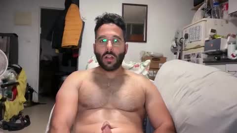 Snapshot of cuman15 chatting on 04/19/26, 11:07 Cuman online show from 04/19/26, 11:07