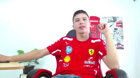 cumandres online show from 10/02/25, 02:02