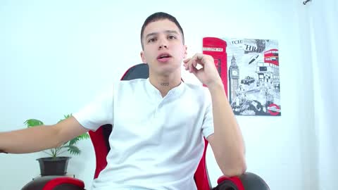 cumandres online show from 10/16/25, 02:07