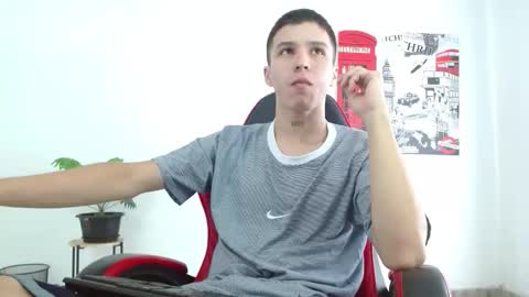 cumandres online show from 11/15/25, 01:51