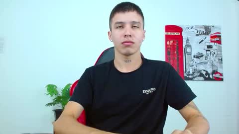 cumandres online show from 11/28/25, 01:58