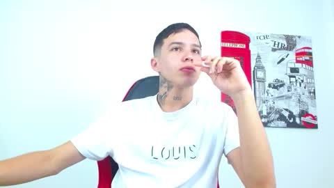 cumandres online show from 02/02/26, 03:11