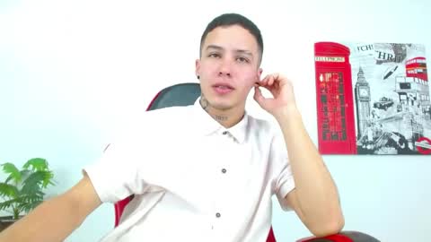 Snapshot of cumandres chatting on 05/19/26, 03:07 cumandres online show from 05/19/26, 03:07