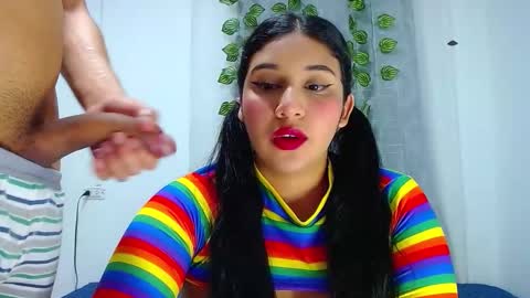 Snapshot of cumb0y_squirtgirl chatting on 11/16/25, 10:21 Pablo and emma online show from 11/16/25, 10:21