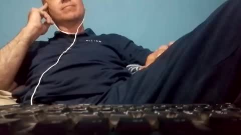 Snapshot of cumbian_chero chatting on 05/08/26, 11:32 cumbian_chero online show from 05/08/26, 11:32
