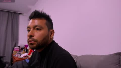 Snapshot of cumcamok chatting on 04/20/26, 01:41 cumcamok online show from 04/20/26, 01:41