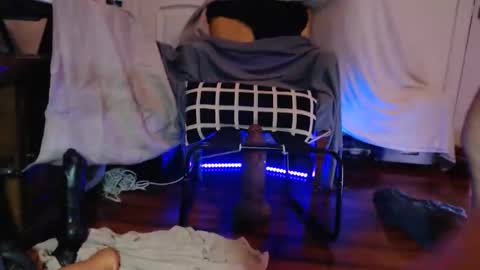 Snapshot of cumdumpslave2use chatting on 04/27/26, 08:45 Cumdumpslave2use online show from 04/27/26, 08:45