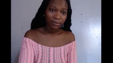 Snapshot of cumebony_petit chatting on 09/16/25, 02:51 cumebony_petit online show from 09/16/25, 02:51
