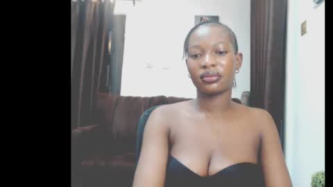 Snapshot of cumebony_petit chatting on 04/23/26, 03:36 cumebony_petit online show from 04/23/26, 03:36