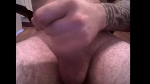 Snapshot of cumerforu20cm chatting on 11/28/25, 02:42 cumerforu20cm online show from 11/28/25, 02:42