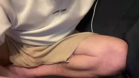 Snapshot of cumfar1985 chatting on 11/20/25, 12:44 Cumfar online show from 11/20/25, 12:44