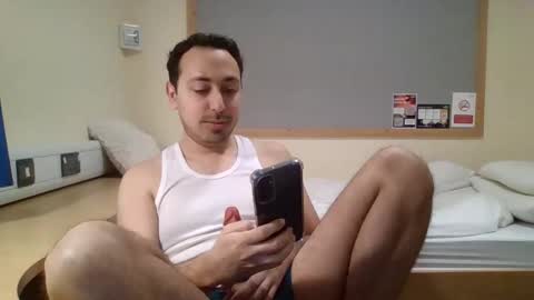 Snapshot of cumfort1919 chatting on 01/23/25, 09:39 Cumforth online show from 01/23/25, 09:39