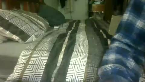 Snapshot of cumfunnery27 chatting on 12/14/25, 05:18 cumfunnery27 online show from 12/14/25, 05:18