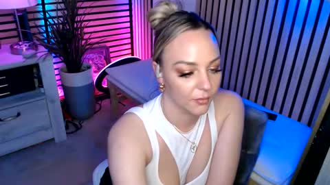 Snapshot of cumguzzlingskank chatting on 04/06/26, 01:36 cumguzzlingskank online show from 04/06/26, 01:36