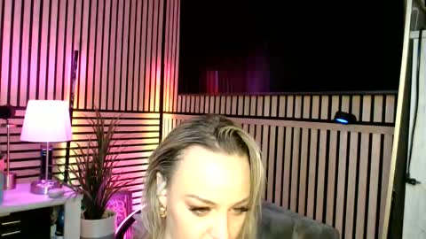 Snapshot of cumguzzlingskank chatting on 04/06/26, 04:46 cumguzzlingskank online show from 04/06/26, 04:46