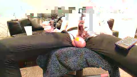 Snapshot of cummichael87 chatting on 11/09/25, 04:49 MichellCock online show from 11/09/25, 04:49