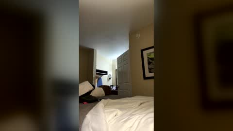 Snapshot of cumminallday4 chatting on 04/25/26, 11:57 cumminallday4 online show from 04/25/26, 11:57