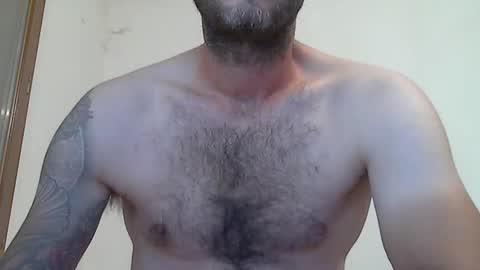 Snapshot of cummincock04 chatting on 09/20/25, 01:23 cummincock04 online show from 09/20/25, 01:23