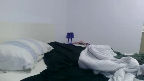 Snapshot of cumnridewa chatting on 09/13/25, 12:49 cumtowa online show from 09/13/25, 12:49