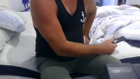 Snapshot of cumnridewa chatting on 09/14/25, 10:42 cumtowa online show from 09/14/25, 10:42