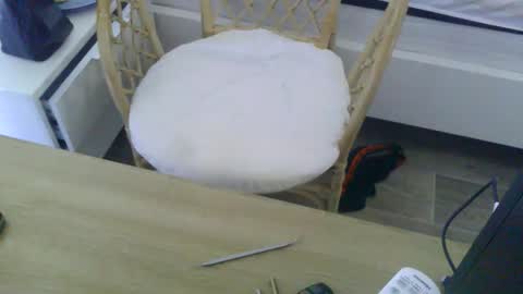 Snapshot of cumnridewa chatting on 10/08/25, 01:25 cumtowa online show from 10/08/25, 01:25