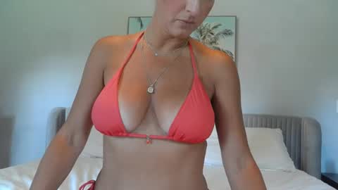 Snapshot of cumoncandy69 chatting on 07/09/26, 08:02 Cumoncandy69 online show from 07/09/26, 08:02