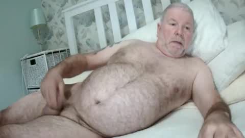 Snapshot of cumovermexxxxx chatting on 12/20/25, 05:42 cumovermexxxxx online show from 12/20/25, 05:42