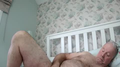 Snapshot of cumovermexxxxx chatting on 01/19/26, 04:22 cumovermexxxxx online show from 01/19/26, 04:22