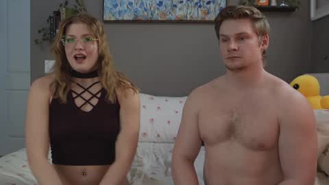 Snapshot of cumplaycouple chatting on 03/19/26, 10:36 Marie and Tom online show from 03/19/26, 10:36