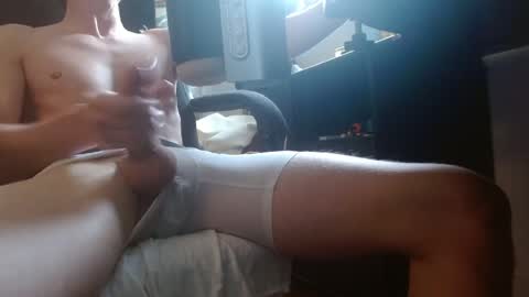 Snapshot of cumplaywithmeb chatting on 05/27/26, 07:55 cumplaywithmeb online show from 05/27/26, 07:55