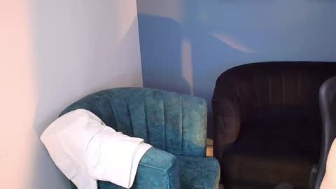 Snapshot of cumravexxx chatting on 04/01/26, 01:28 brandom online show from 04/01/26, 01:28