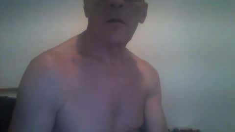 Snapshot of cumseeme002 chatting on 12/21/25, 02:13 Alan online show from 12/21/25, 02:13