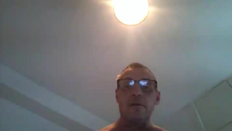 Snapshot of cumseeme002 chatting on 02/14/26, 12:24 Alan online show from 02/14/26, 12:24