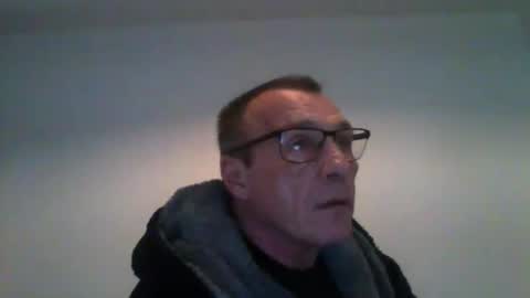 Snapshot of cumseeme002 chatting on 02/28/26, 02:29 Alan online show from 02/28/26, 02:29