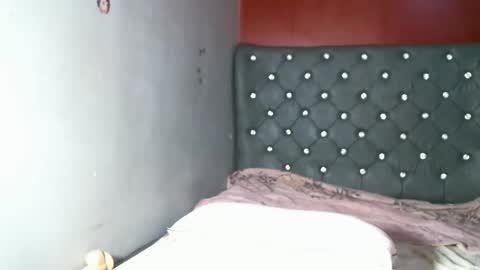 Snapshot of cumslayer19 chatting on 09/29/25, 09:30 Shiiro online show from 09/29/25, 09:30