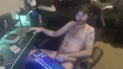 Snapshot of cumslinger2003 chatting on 12/08/24, 11:46 cumslinger2003 online show from 12/08/24, 11:46