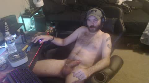 Snapshot of cumslinger2003 chatting on 01/08/25, 03:17 cumslinger2003 online show from 01/08/25, 03:17