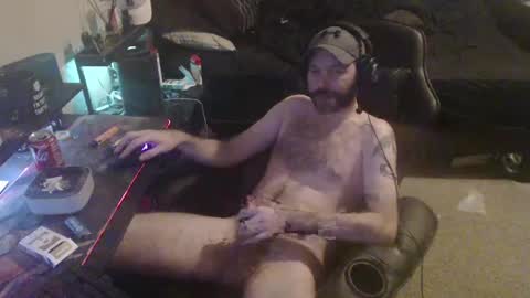 Snapshot of cumslinger2003 chatting on 02/09/25, 01:46 cumslinger2003 online show from 02/09/25, 01:46