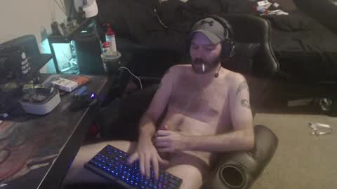 Snapshot of cumslinger2003 chatting on 02/13/25, 01:15 cumslinger2003 online show from 02/13/25, 01:15