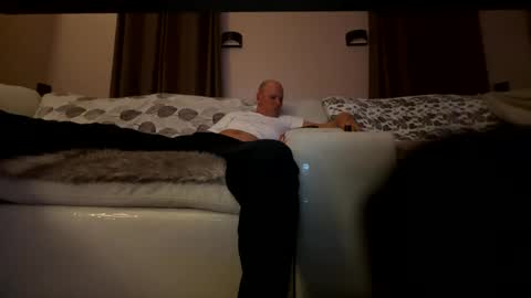 Snapshot of cumslowlyforu chatting on 03/08/26, 03:54 cumslowlyforu online show from 03/08/26, 03:54