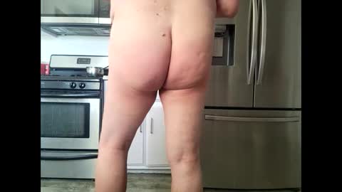 Snapshot of cumstoofast chatting on 02/22/25, 09:59 cumstoofast online show from 02/22/25, 09:59