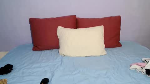 Snapshot of cumwithme0o chatting on 11/20/25, 12:05 Anna online show from 11/20/25, 12:05